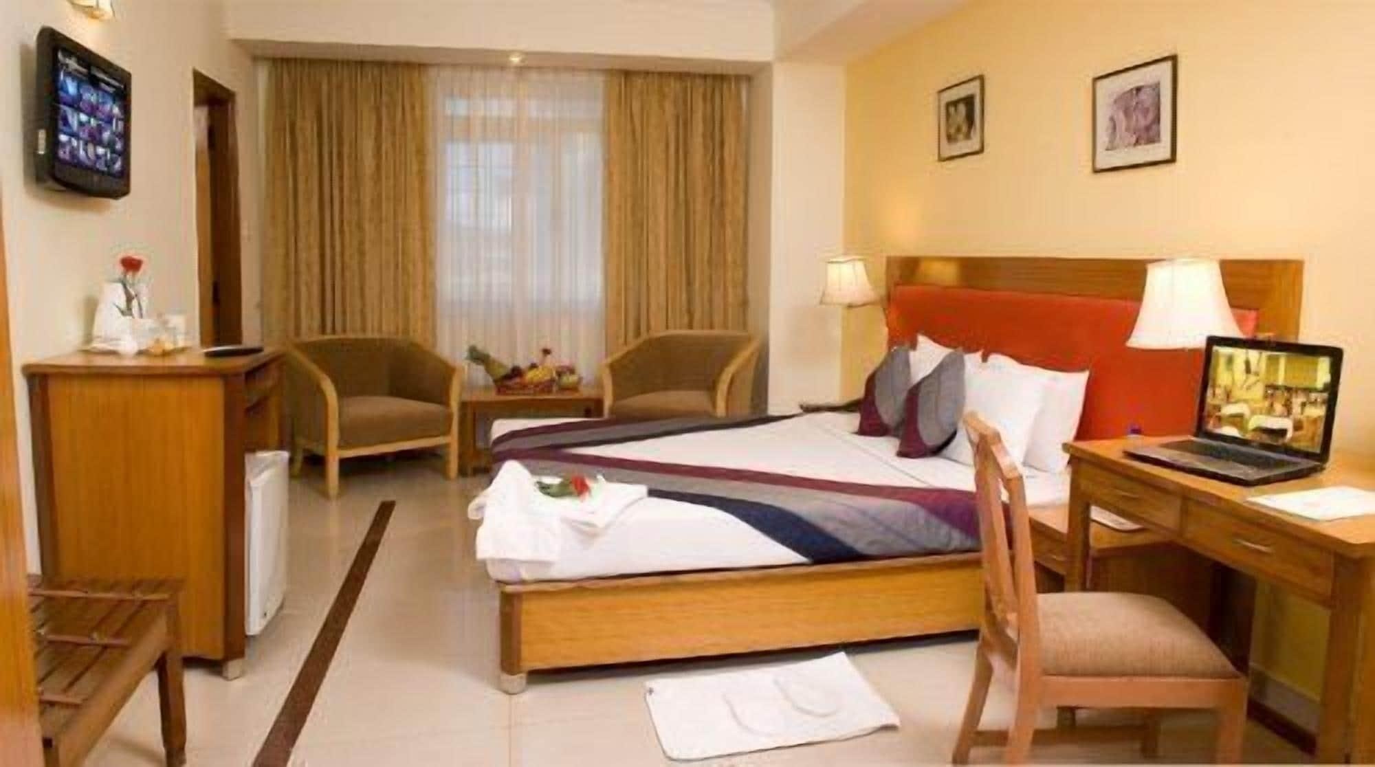 Ramanashree Brunton Hotel Bangalore Exterior photo