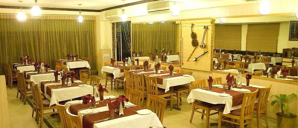 Ramanashree Brunton Hotel Bangalore Exterior photo