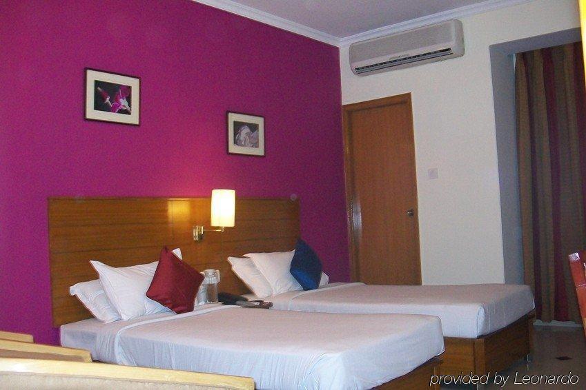 Ramanashree Brunton Hotel Bangalore Room photo