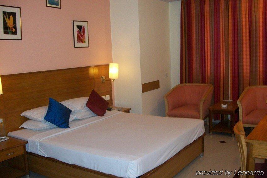 Ramanashree Brunton Hotel Bangalore Room photo