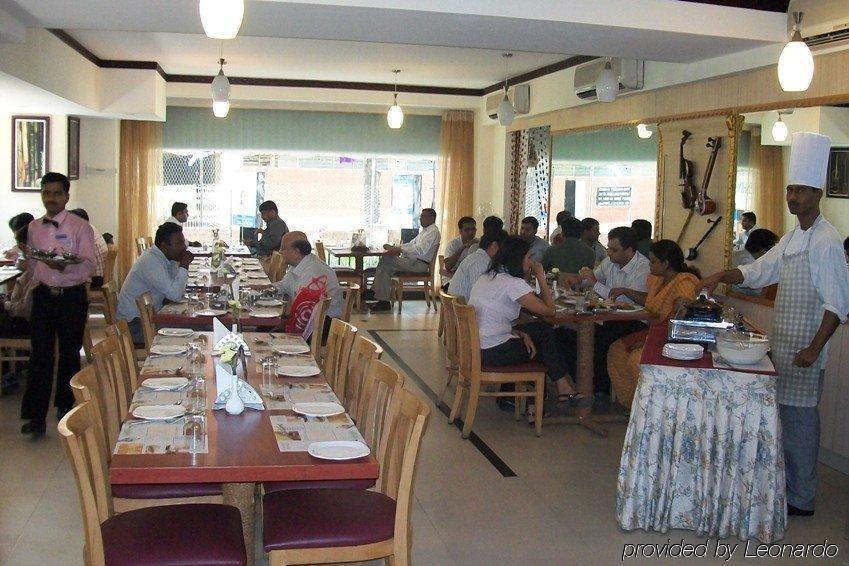 Ramanashree Brunton Hotel Bangalore Restaurant photo